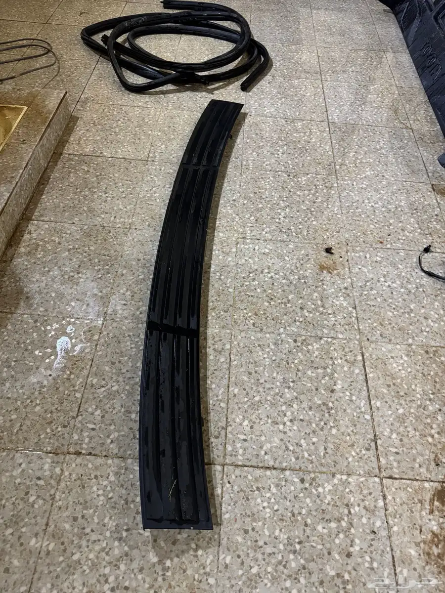 قطع غيار جمس جديده ونظيفه صدامات وكل شي موجود 3