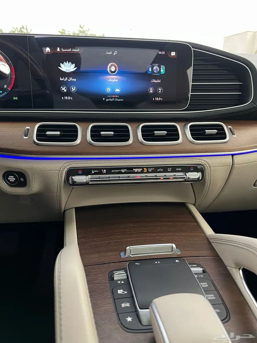 مرسيدس ( GLE450 ) موديل 2022 مع AMG kit شبه جديده 39