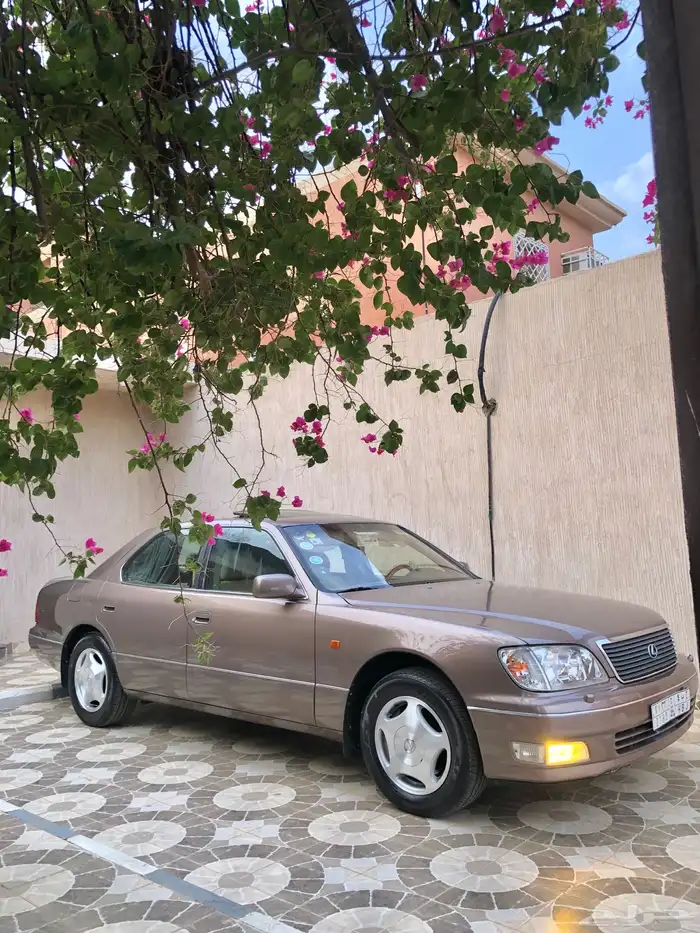 لكزس LS 400 سعودي بلد 25