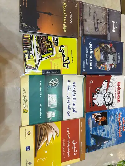 25 كتاب وراوية نظيفة جدا ب250 فقط 0