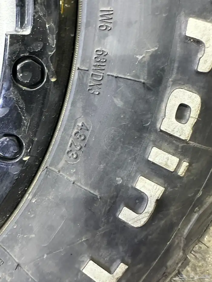 كفرات نص حجري مع جنوط فيول جمس سيرا مقاس 17 17
