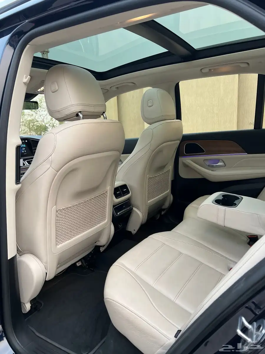 مرسيدس ( GLE450 ) موديل 2022 مع AMG kit شبه جديده 19