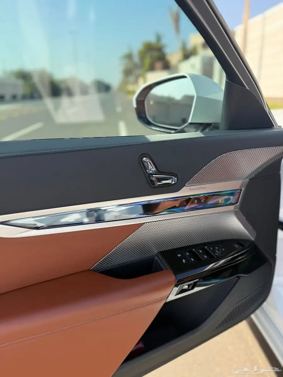بي ام دبليو 735i M kit 2023 سعودي بحالة الوكالة 18