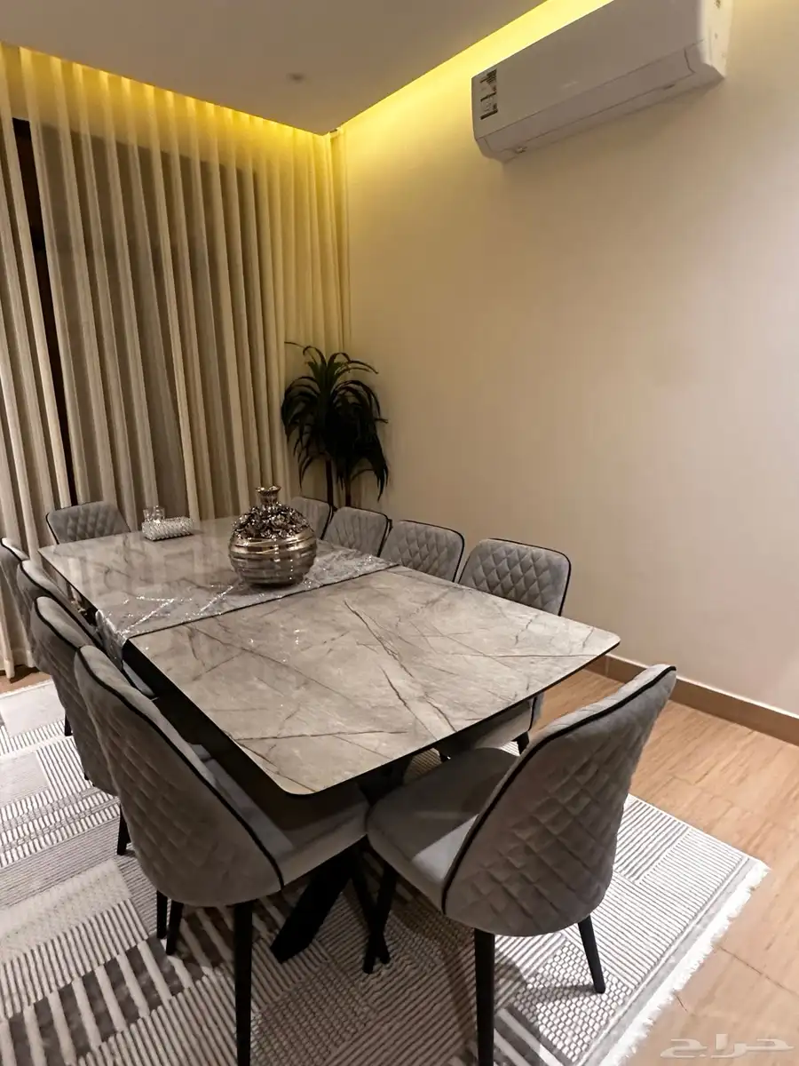 طاولة سفرة رمادي جديدة وفخمة dining table grey 1