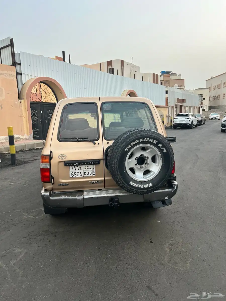 صالون VXR نظيف جدا 4