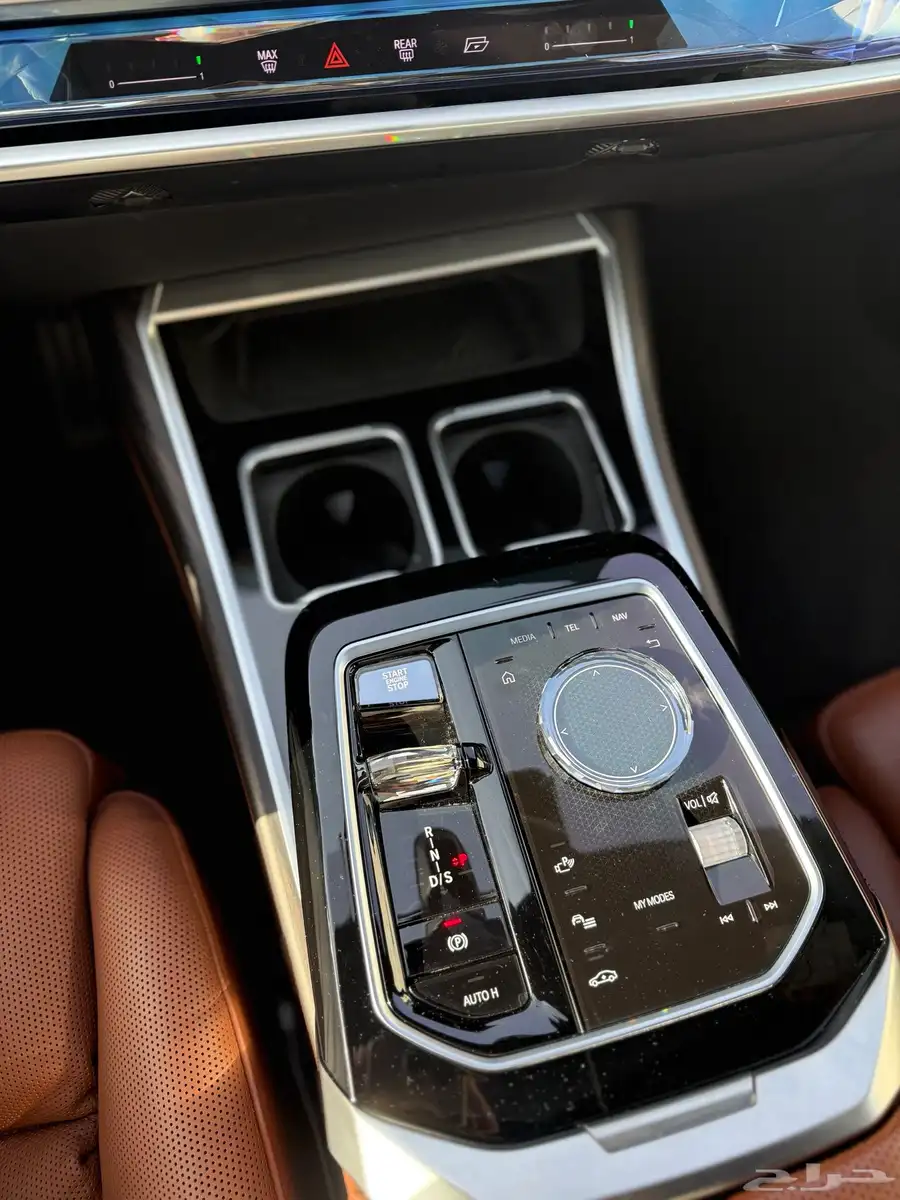 بي ام دبليو 735i M kit 2023 سعودي بحالة الوكالة 12