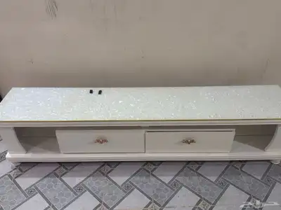 طاولة تلفزيون 2
