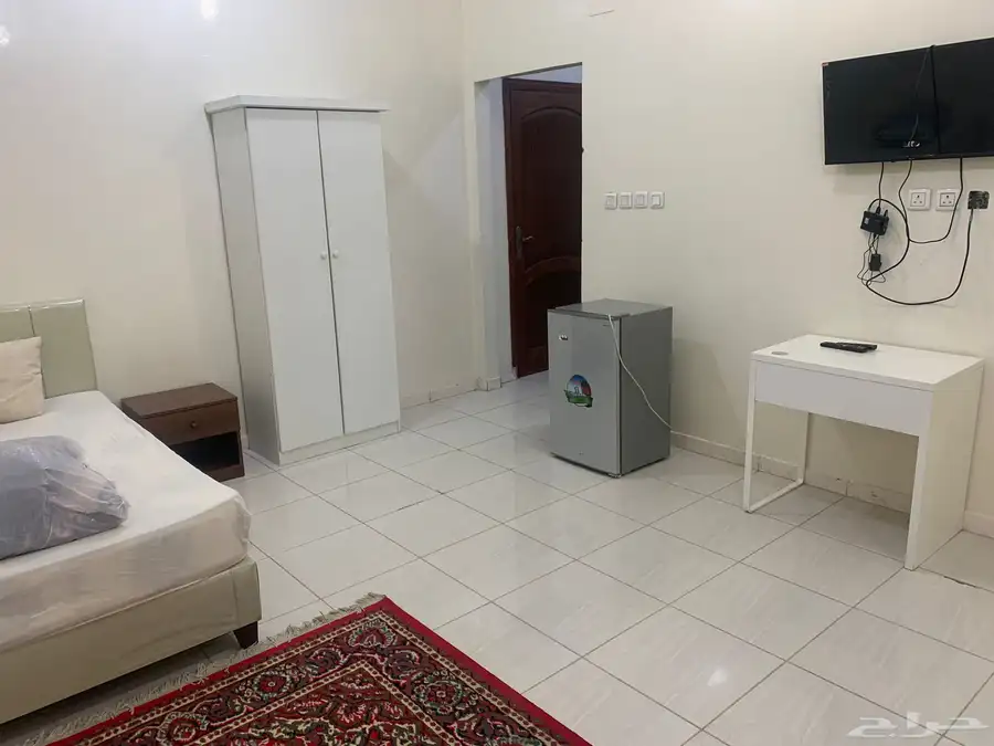 غرفة مفروشة للعزاب للايجار الشهري خلف جامعة طيبة 2