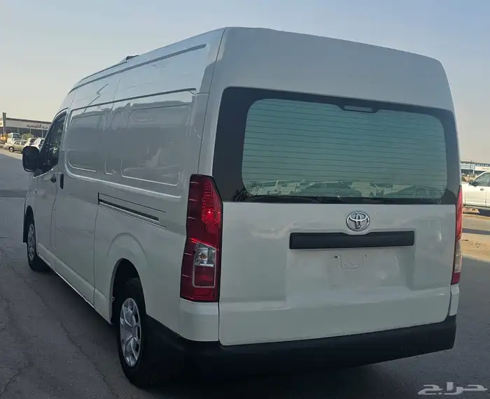تويوتا هايس باص فان بضاعه سقف عالي 2023 ثلاجة 3