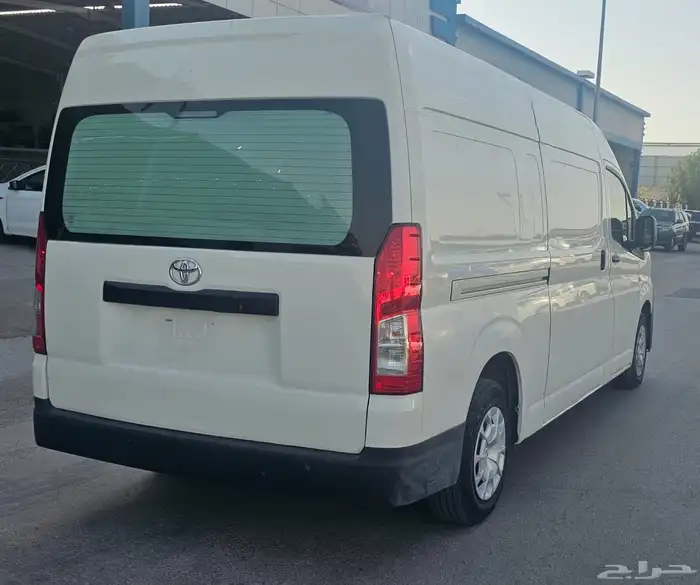 تويوتا هايس باص فان بضاعه سقف عالي 2023 ثلاجة 2