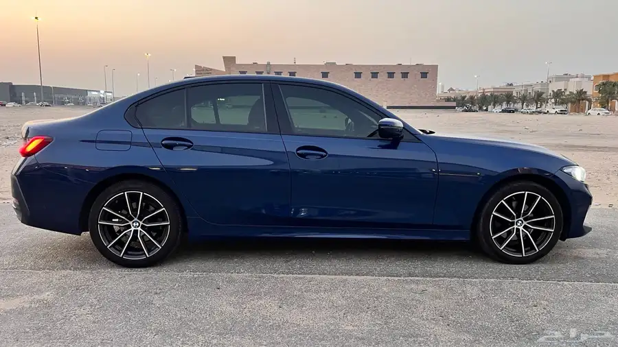 بى ام دبليو 320i-2023-سعودى index