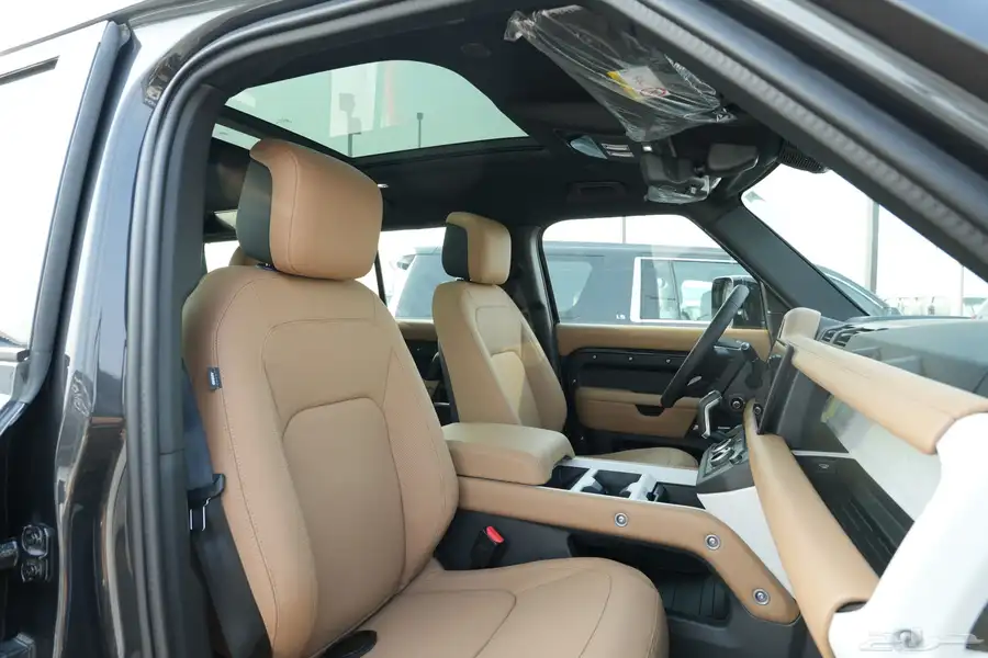 2025 لاند روفر ديفندير P400 HSE X-Dynamic ضمان خمس سنوات 6