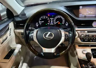 لكزس 2014 ES350 ممشى قليل 25