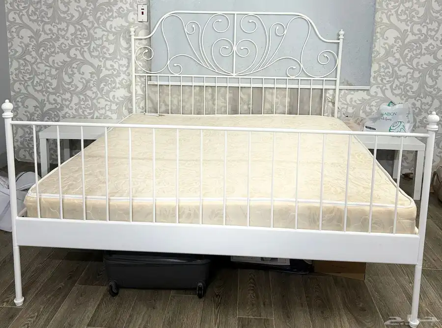 طاولة طعام 8 اشخاص   سرير نفرين 0