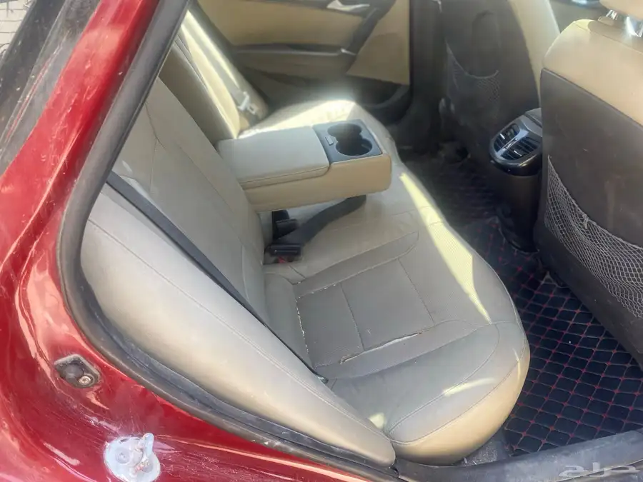 هيوندايi40-2016بحالةممتازةماشي205ألف سوم24500 7