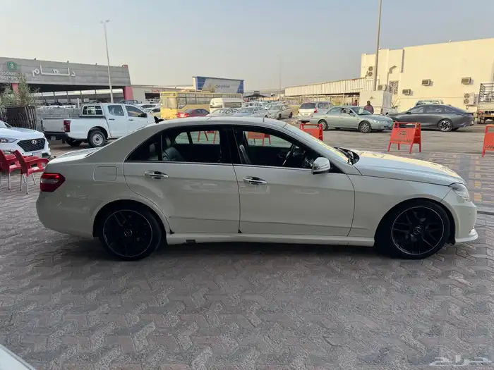 مرسيدس E300 AMG 6