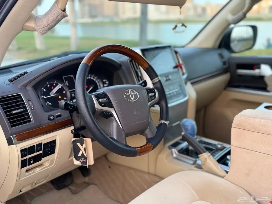 جيب vxr مخمل ممشى 305 الف. 4