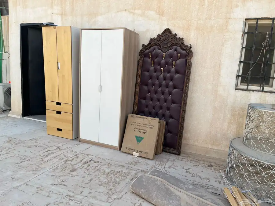 أثاث مستعمل للبيع دولاب قزاز مرايه مرتبه 3