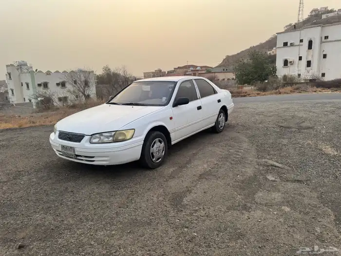 للبيع كامري 1999 7