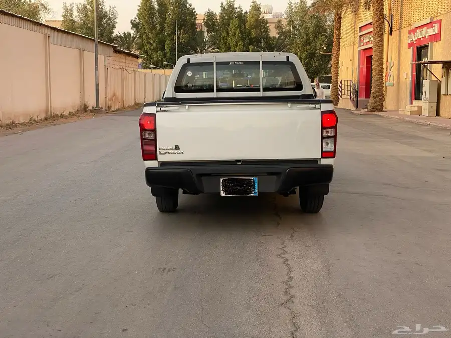 ايسوزو ديماكس غمارتين ديزل 2020 5