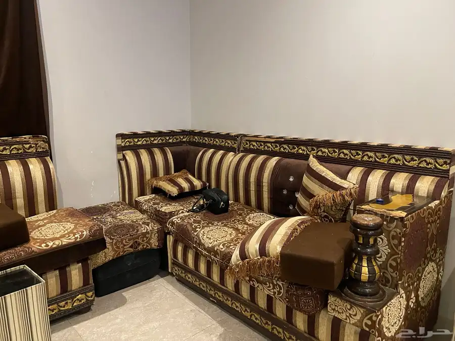كنب للبيع ب 250 بدون التوصيل 1