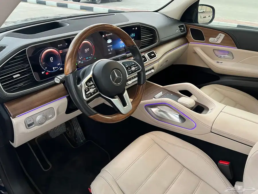 مرسيدس ( GLE450 ) موديل 2022 مع AMG kit شبه جديده 41