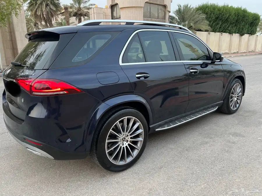 مرسيدس ( GLE450 ) موديل 2022 مع AMG kit شبه جديده 54