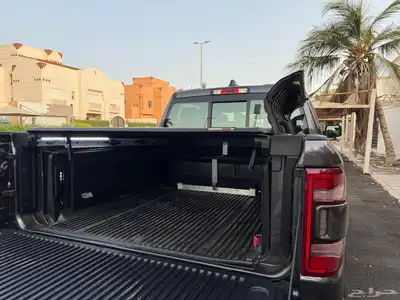 دودج رام ليمتد 2021 بترومين 30