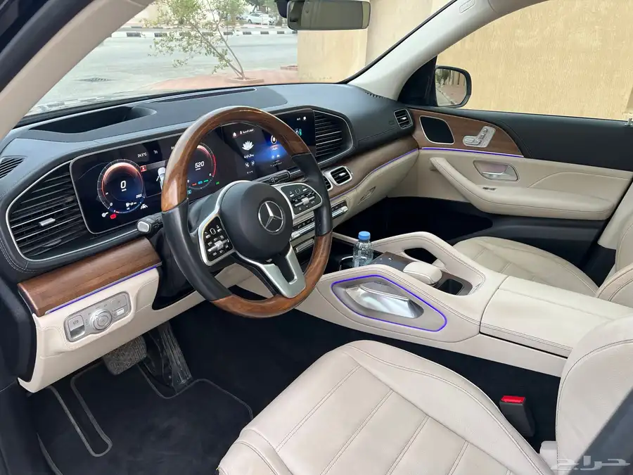 مرسيدس ( GLE450 ) موديل 2022 مع AMG kit شبه جديده 22