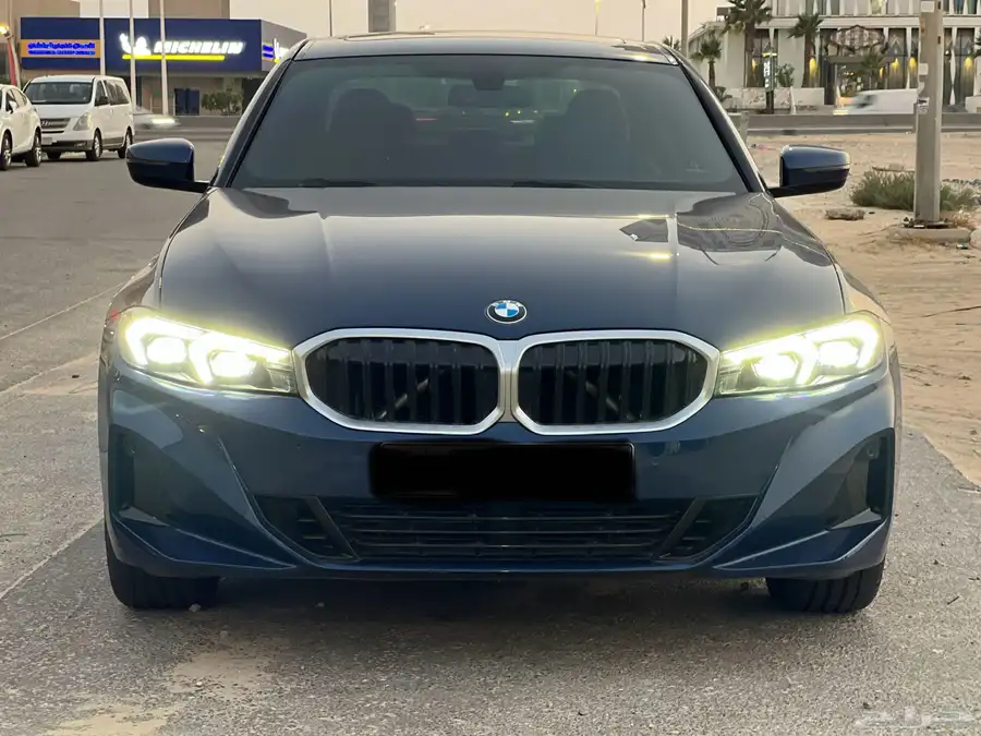 بى ام دبليو 320i-2023-سعودى index