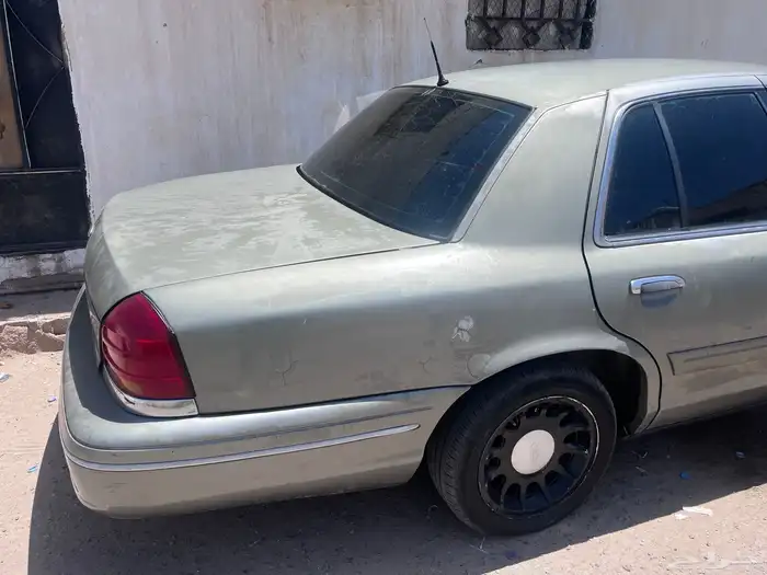 كراون فورد بوليسي موديل 99 2