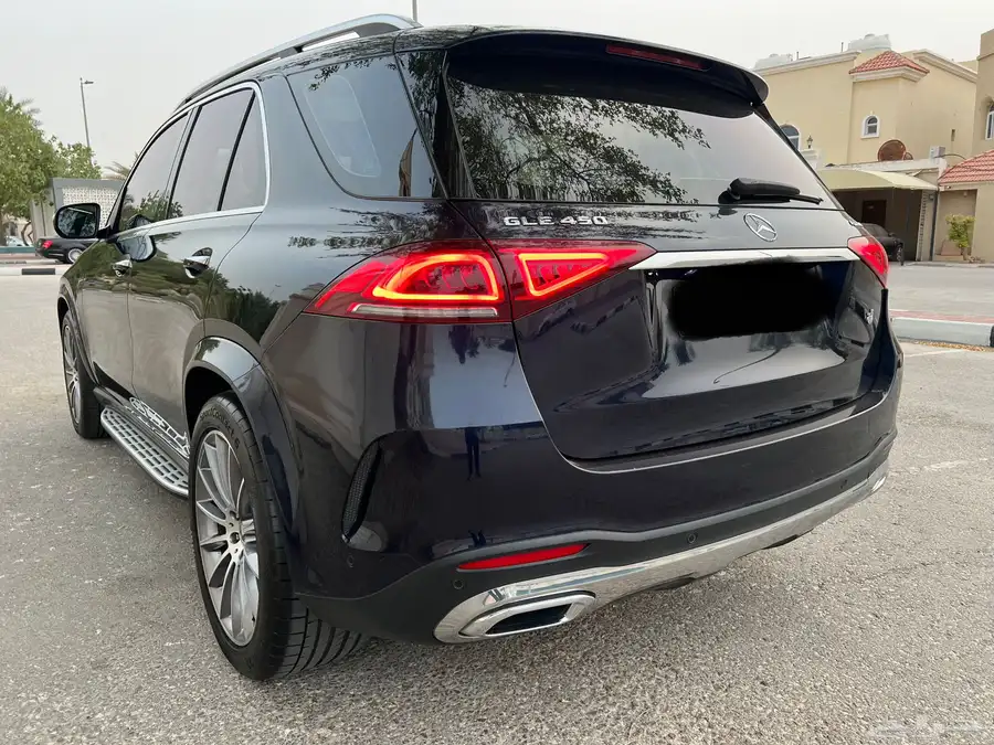 مرسيدس ( GLE450 ) موديل 2022 مع AMG kit شبه جديده 2