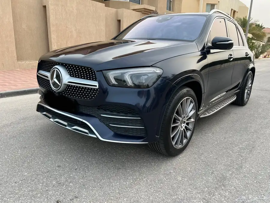 مرسيدس ( GLE450 ) موديل 2022 مع AMG kit شبه جديده 57