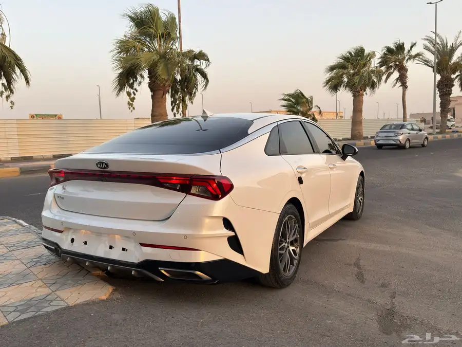 كيا K5اوبتما 2021(بنزين) 11