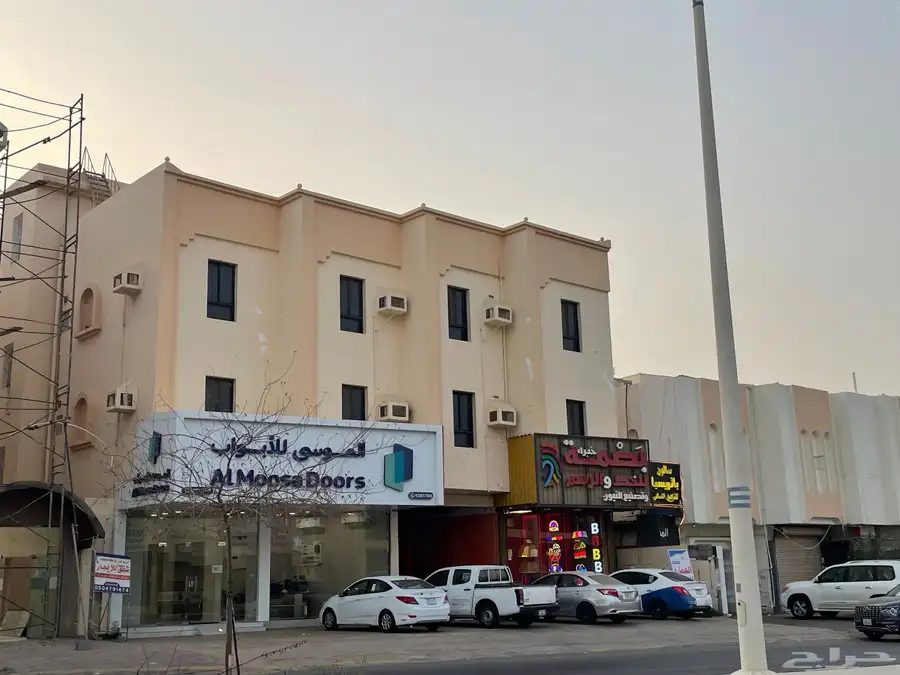 عمارة تجاريه للبيع طريق الملك فهد جازان 0