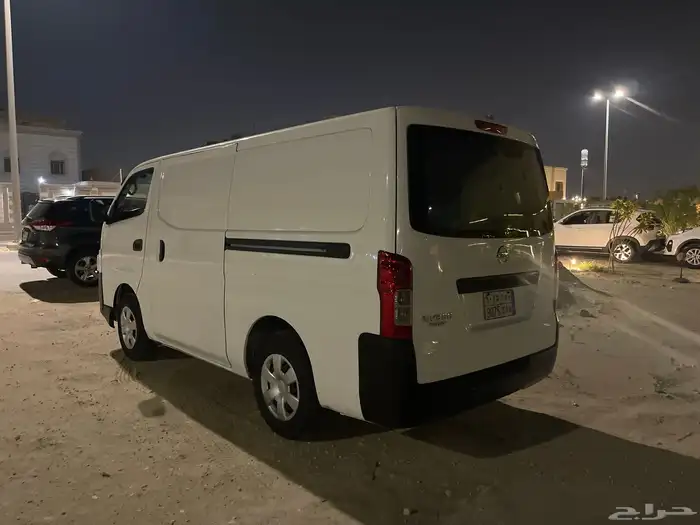 نيسان باص ديزل 6