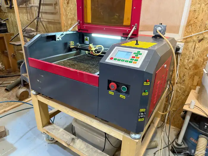 جهاز حرق وقص ليزر co2 50w 0