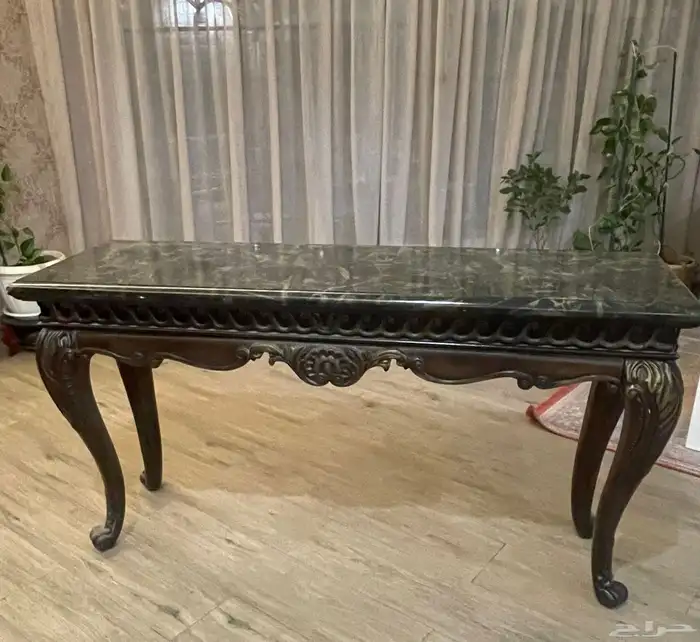 مدخل استقبال خشب بني 0