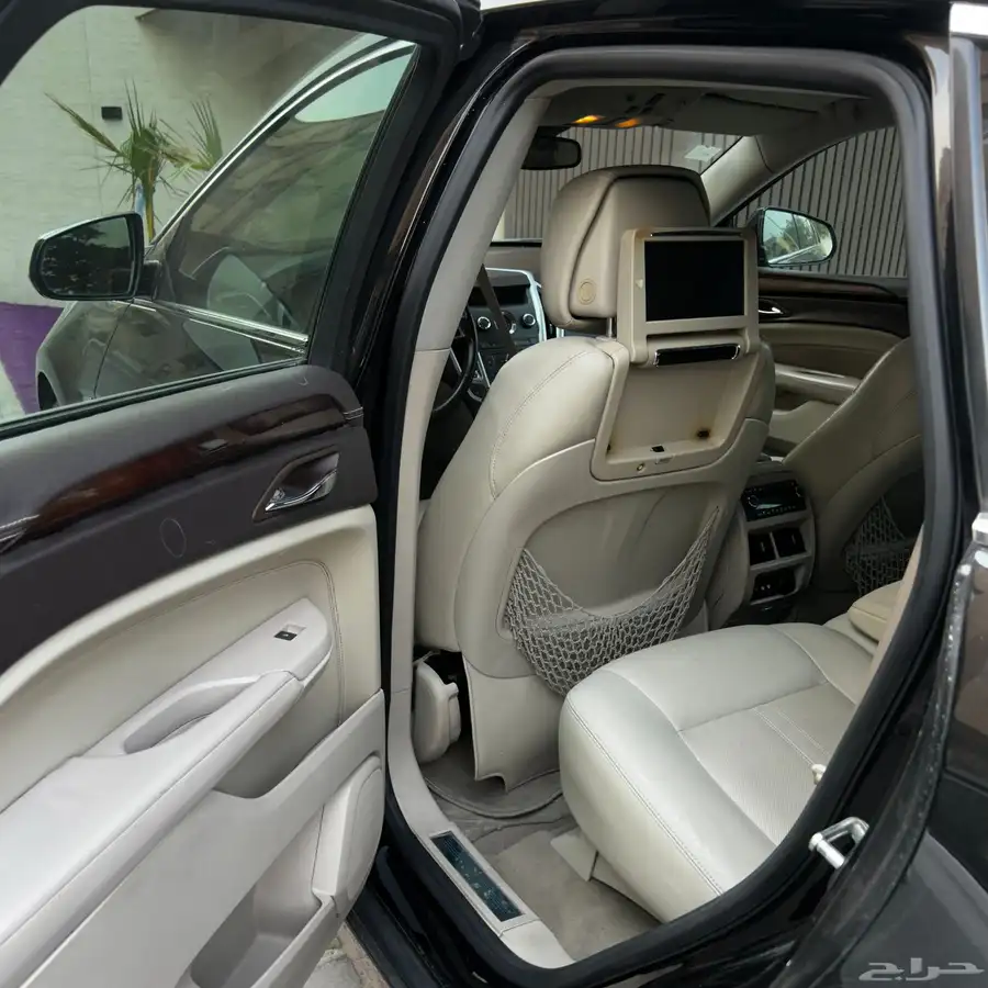 كاديلاك SRX4 بلاتينيوم فل كامل index