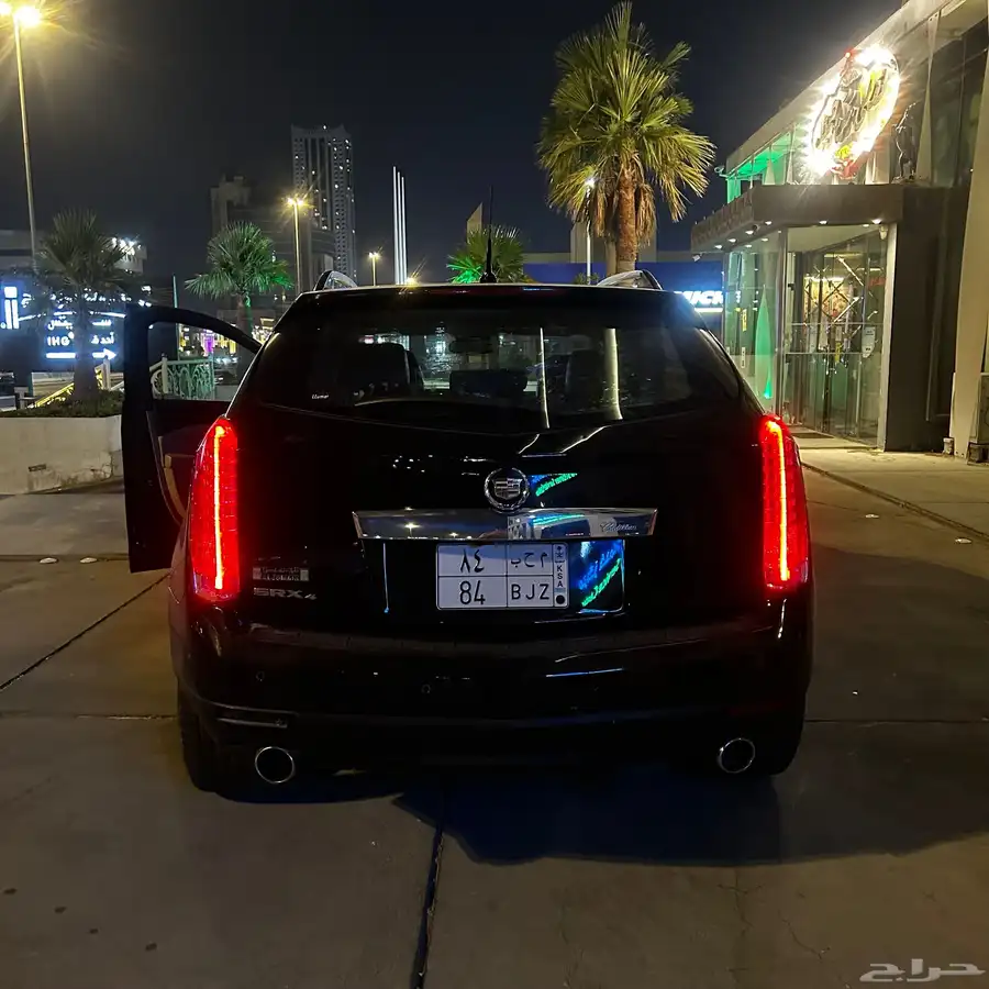 كاديلاك SRX4 بلاتينيوم فل كامل index