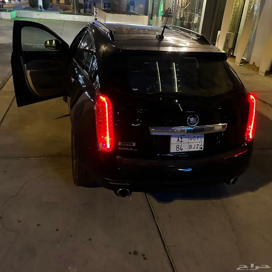 كاديلاك SRX4 بلاتينيوم فل كامل index