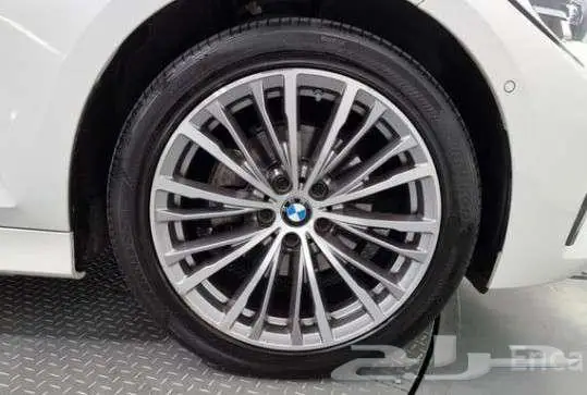 320i 2021 BMW index