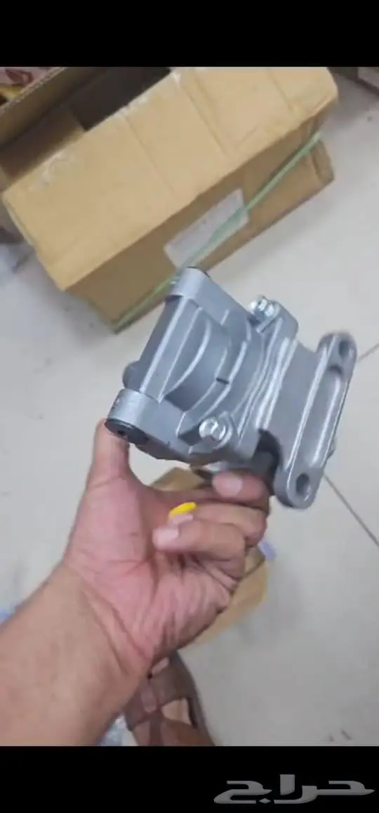 قطع غيار سيارات و شاحنات ميتسوبيشي ايسوزو هينو نيسان يودي 82