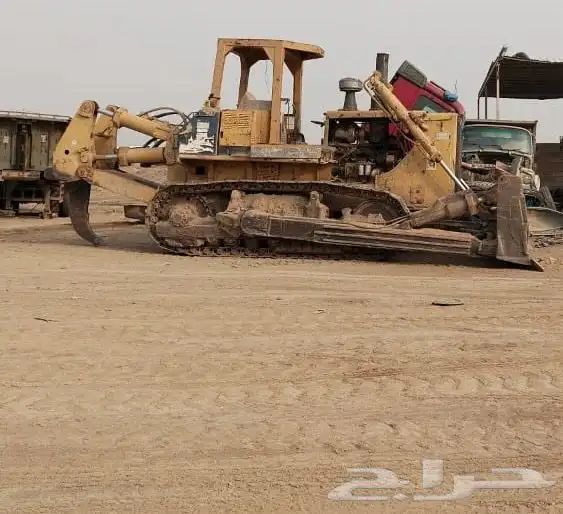 بلدوزر Komatsu مكينه زرقا شرط بدي محركات للبيع 3