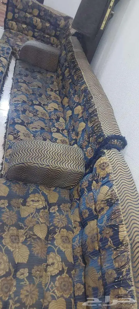 مجلس عربي لبيع 5