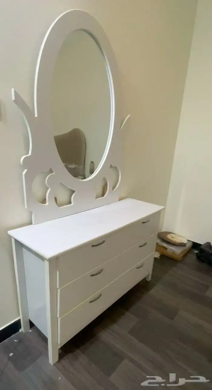 تسريحة   طاوله شاشه زجاج 0