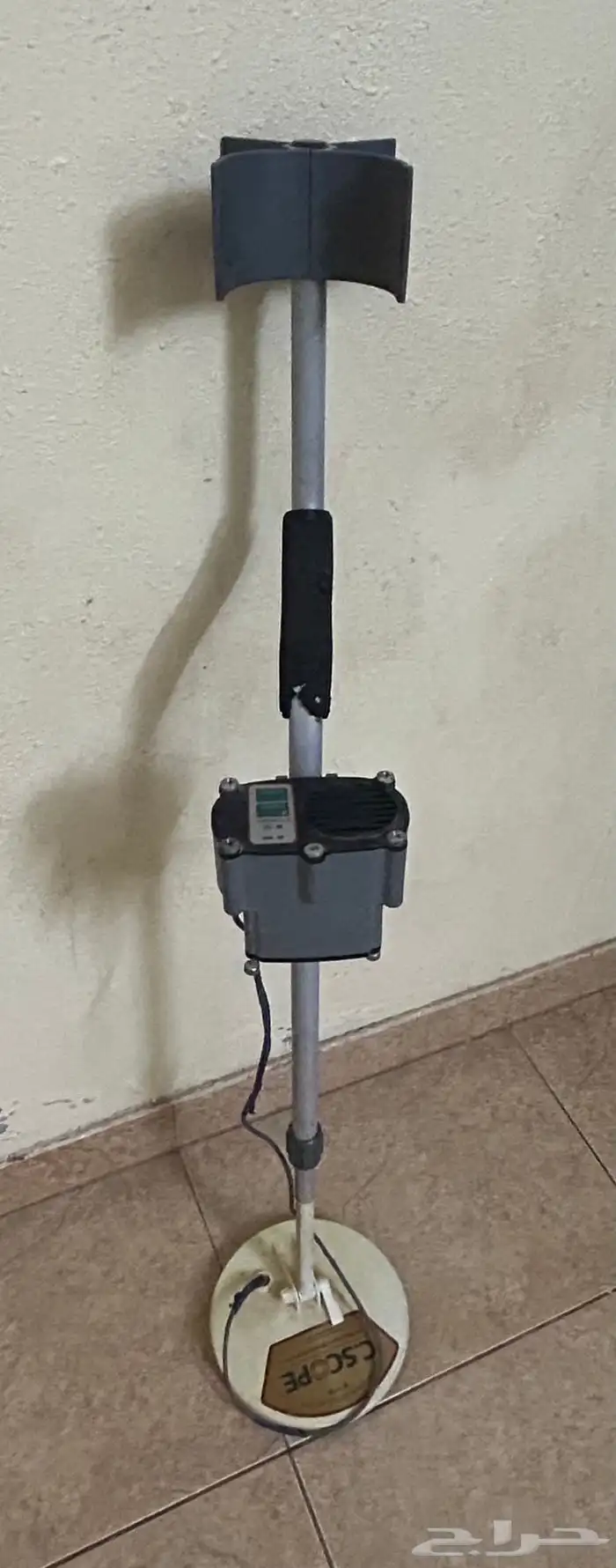 جهاز كشف عن الكيابل والمواصير قبل الحفر 0