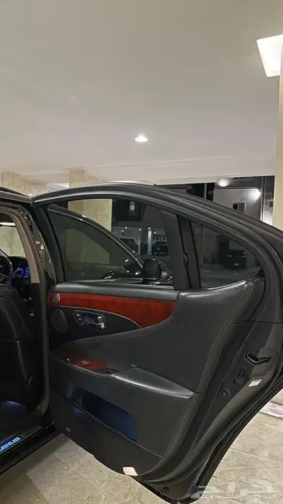 لكزس LS460 لارج 12