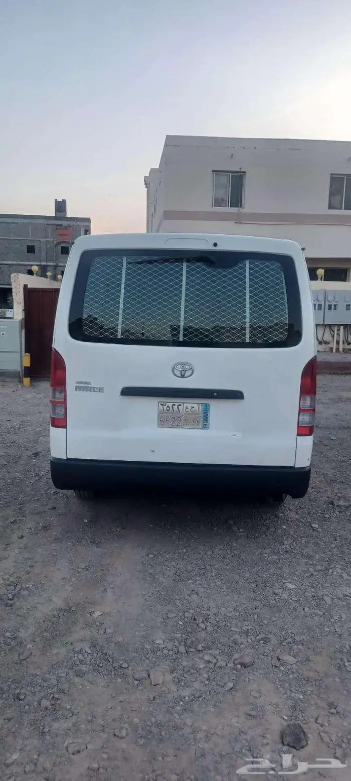تويوتا فان بضاعة 1