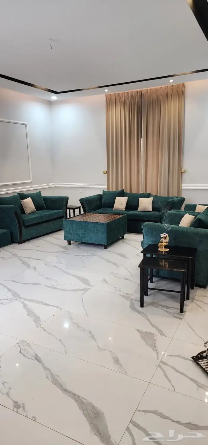 دور كبير فاخر للايجار بحي الزهور بالمحالة أبها 1